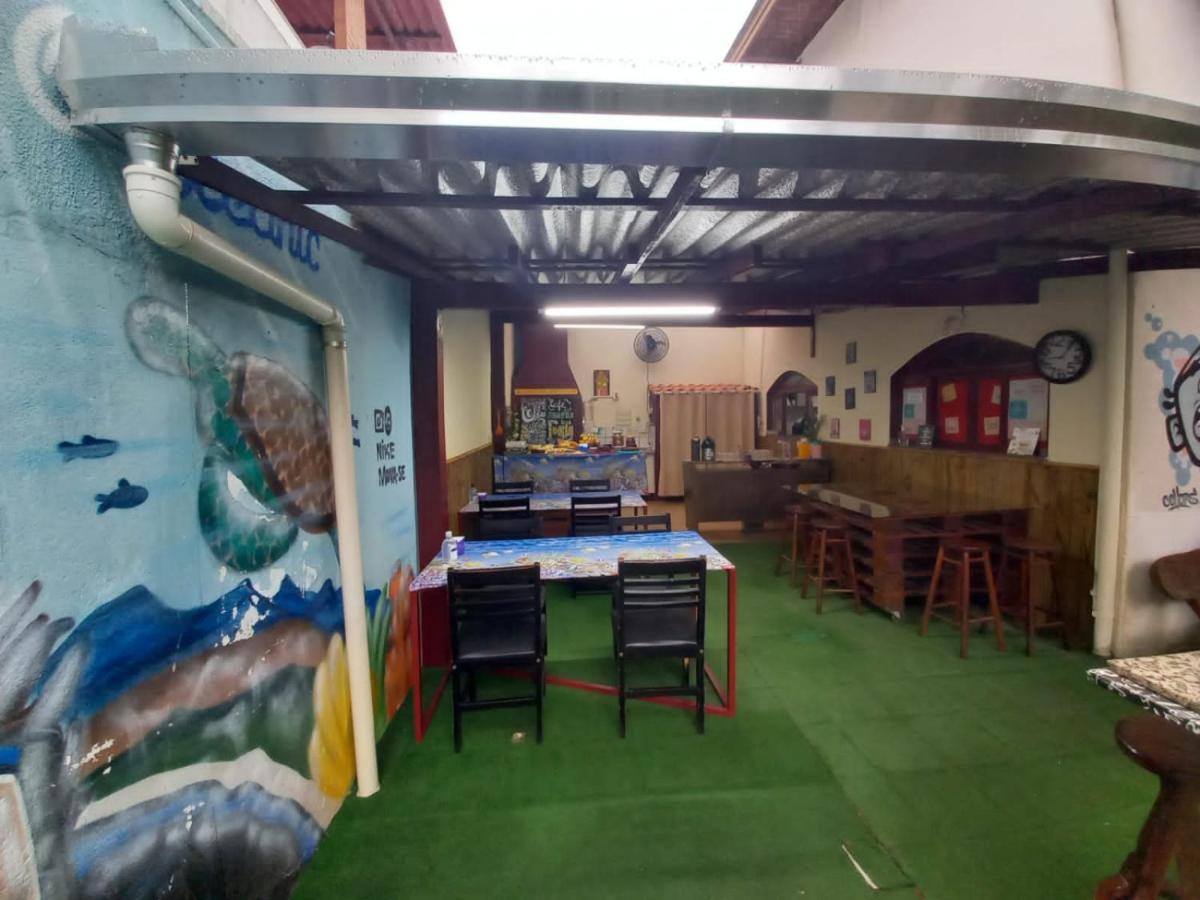 Oceanic Hostel Balneário Camboriú 外观 照片